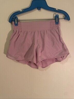 Lululemon Pink Lavender Hotty Hot Shorts EUC 4 High Rise 2.5"